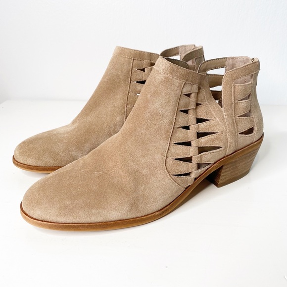 Vince Camuto | Peera Cutout Bootie Sz. 9.5 - Picture 3 of 12